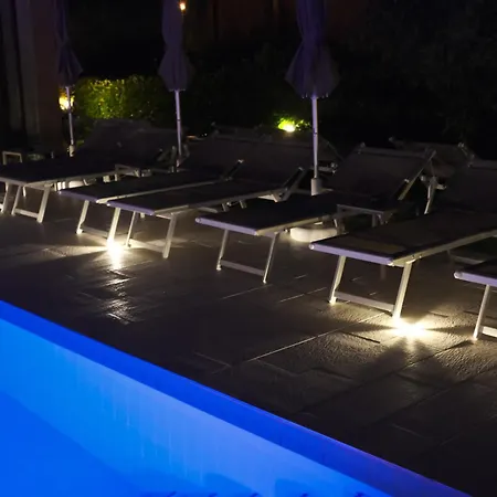 Ca' Nova ***s 3* ガルダ