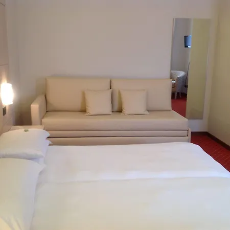 Hotel Ca' Nova ***s Garda (Verona)