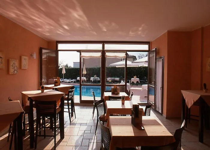 Hotel Ca' Nova ***s Garda (Verona)