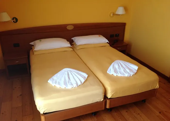 Hotel Ca' Nova ***s Garda (Verona)