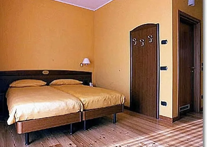 Ca' Nova ***s Hotel Garda (Verona)