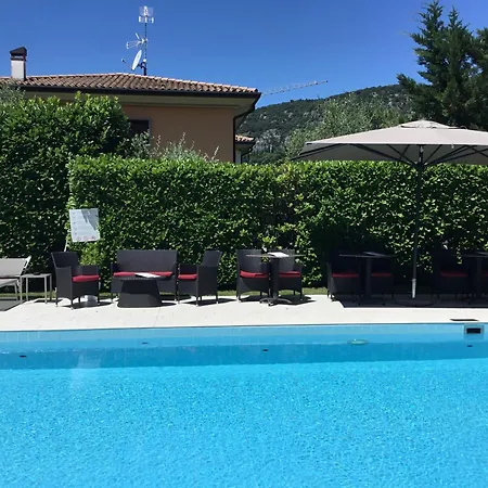 Hotel Ca' Nova ***s Garda (Verona)