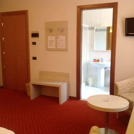 Ca' Nova ***s 3* גארדה