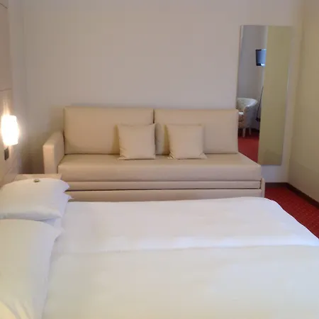 Ca' Nova ***s Hotel Garda (Verona)